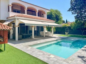 Villa Alamos Jerez I Piscina Salada Climatizada I BBQ I Jardines I 850m2